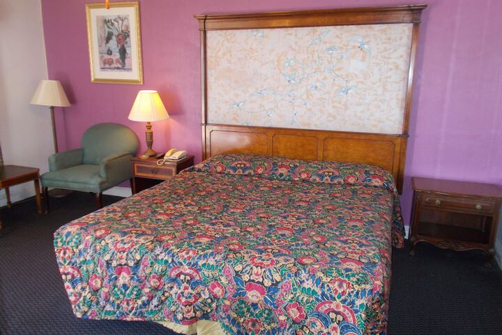 Room 27 of 50
