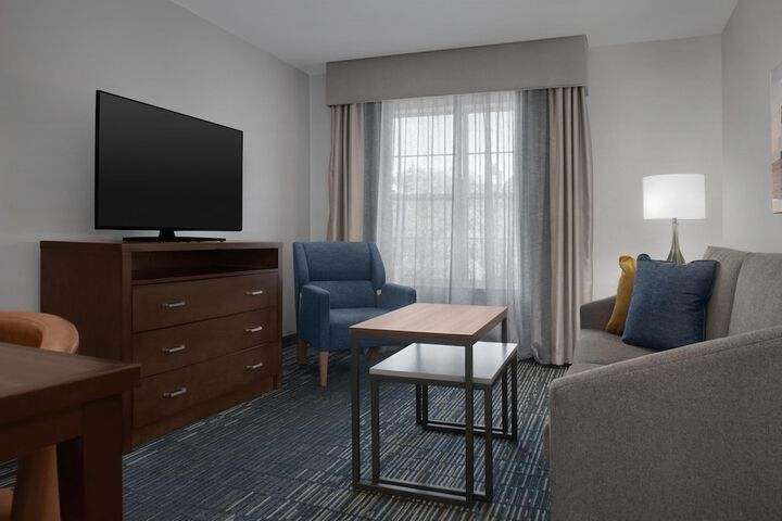 Homewood Suites by Hilton Newark-Cranford