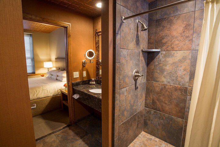 Room 26 of 52