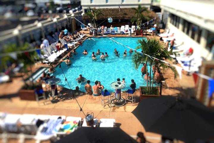 Pool 5 of 24