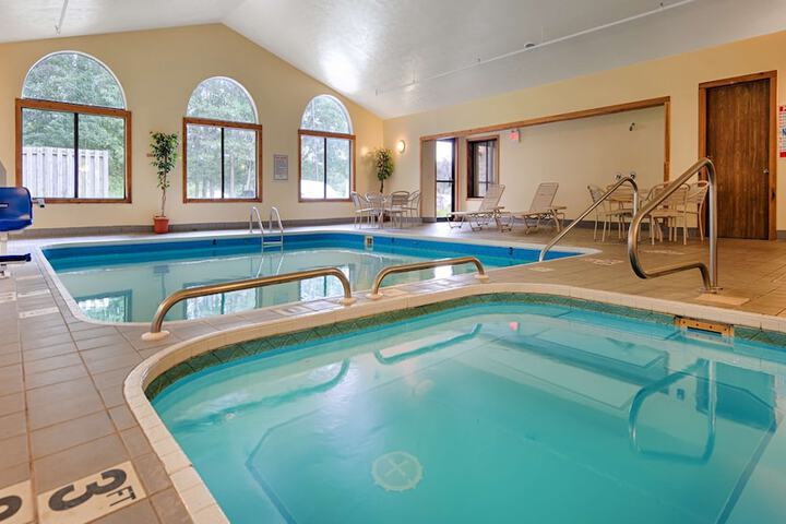 Pool 4 of 24