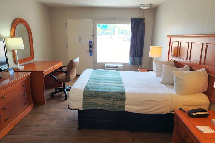 Room 31 of 38