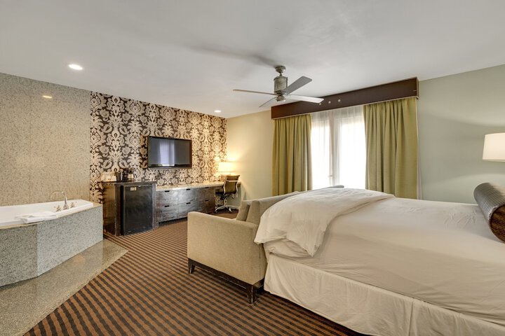 3 Peaks Resort & Beach Club