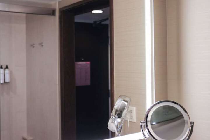 Room 29 of 67
