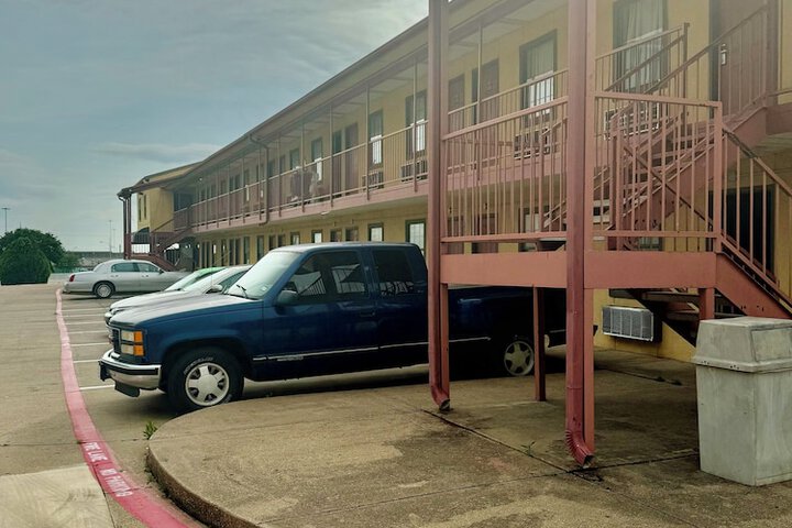 Seagoville Inn