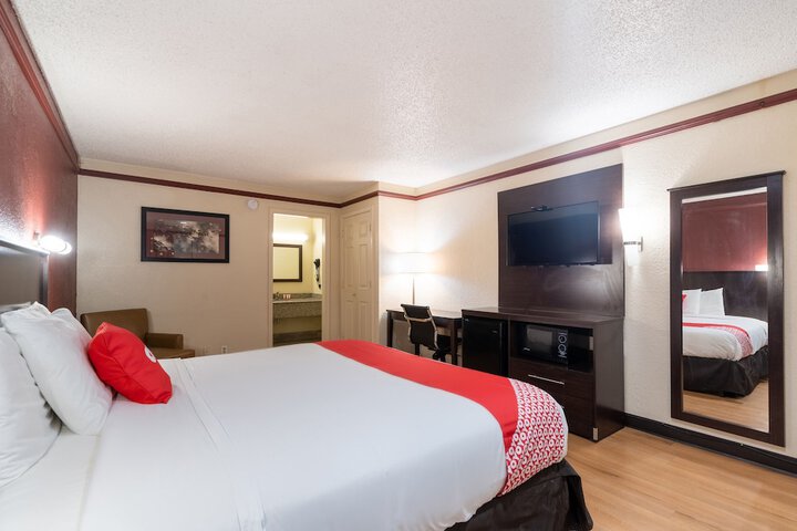 Room 15 of 35