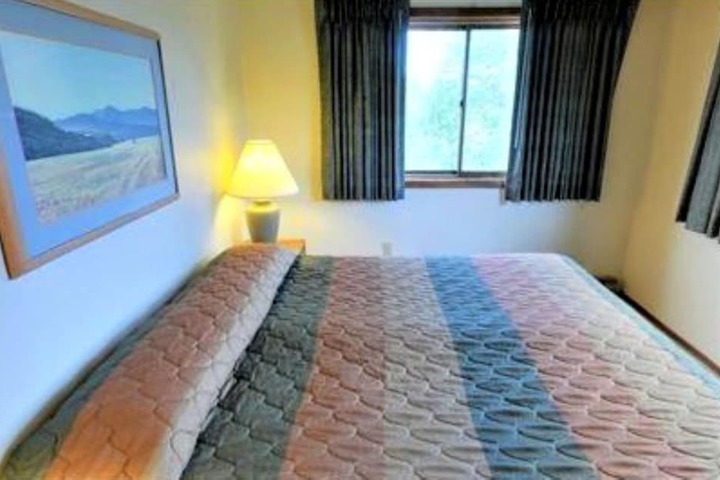 Twin Rivers Condominiums by Alderwood Colorado Management