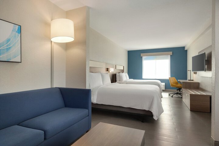 Holiday Inn Express & Suites Fort Lauderdale Airport South by IHG