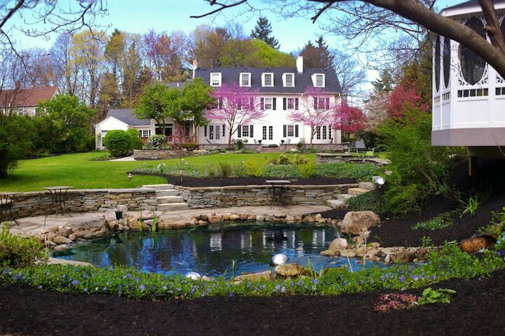 10 Fitch Luxurious Romantic Inn