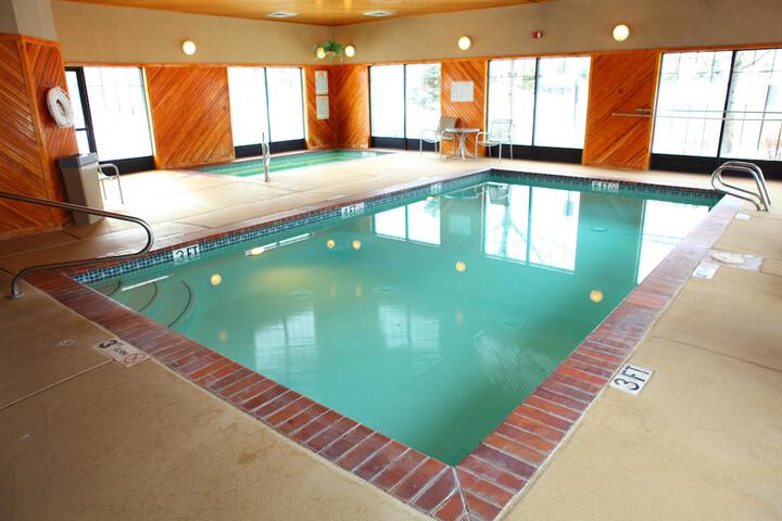 Pool 8 of 33