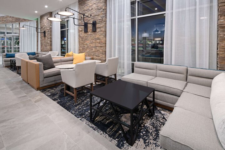 Hyatt Place Bakersfield