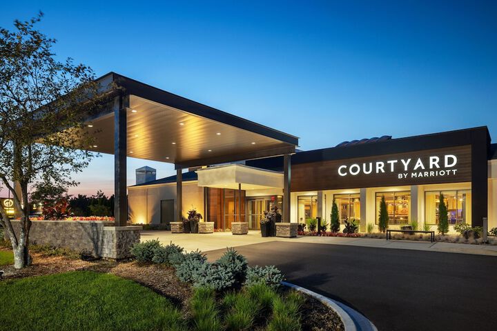 Courtyard Chicago Waukegan Gurnee