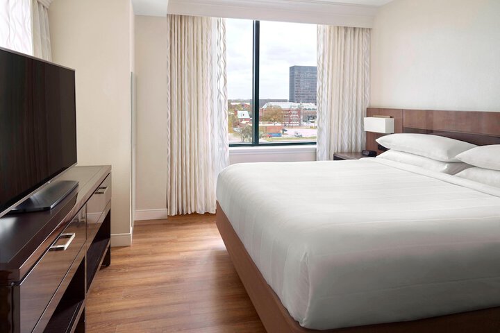 Room 26 of 43