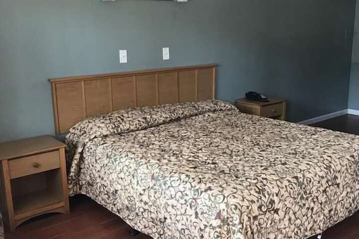 Room 19 of 25