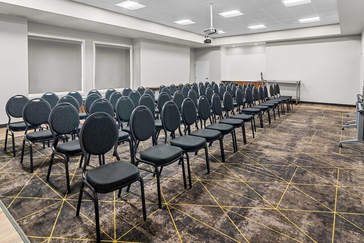 Park Inn by Radisson Kelowna