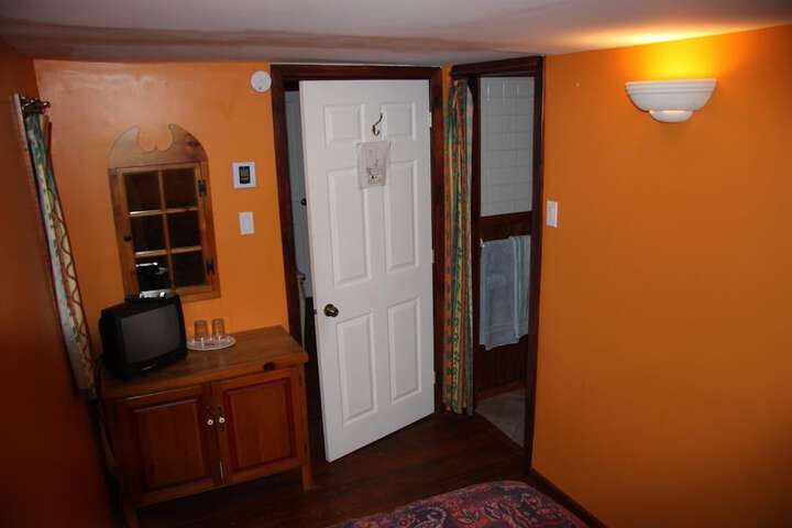 Room 19 of 19