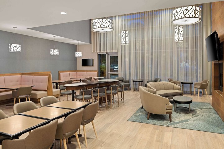 Homewood Suites by Hilton Anaheim Resort – Convention Center