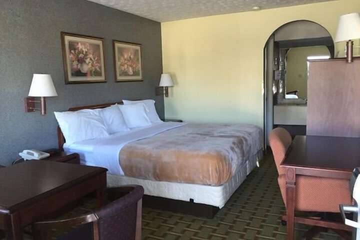 Room 29 of 43