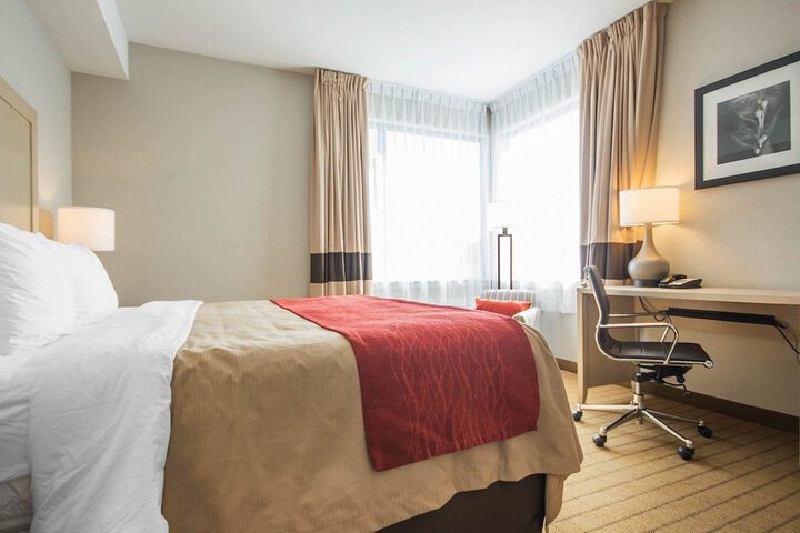 Comfort Inn & Suites