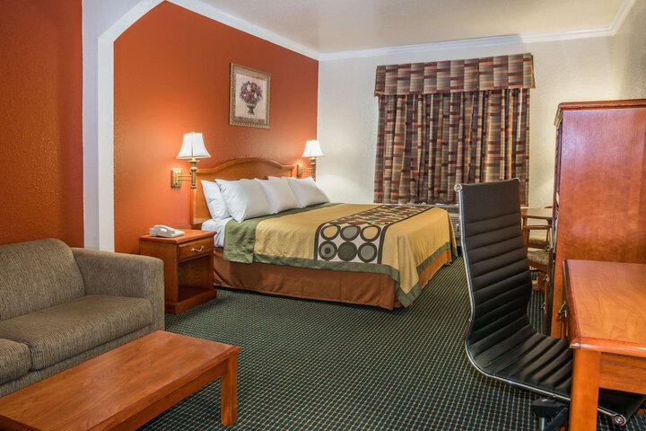 Room 19 of 31