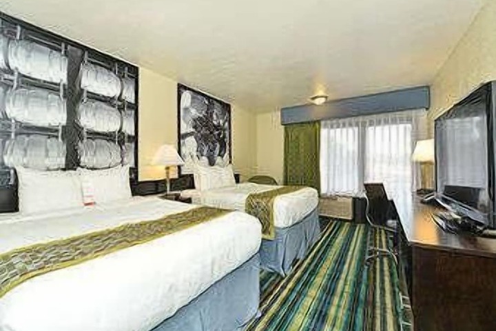 Room 15 of 35