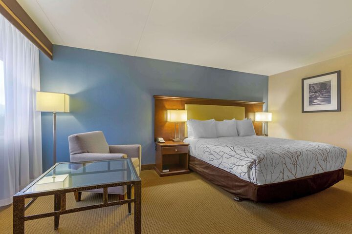 Room 9 of 60