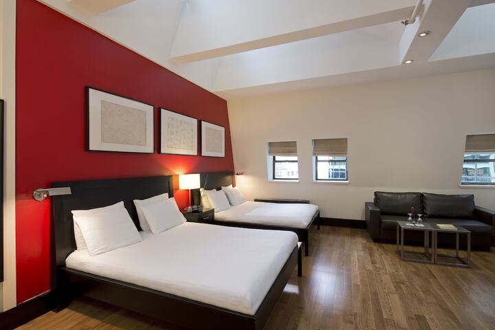 Room 28 of 37