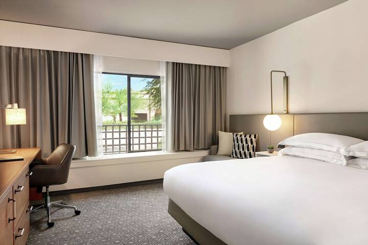 Room 32 of 105