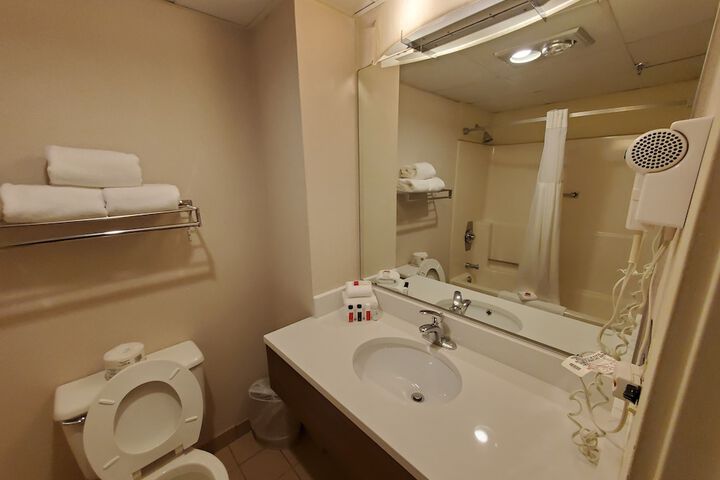 Room 21 of 30