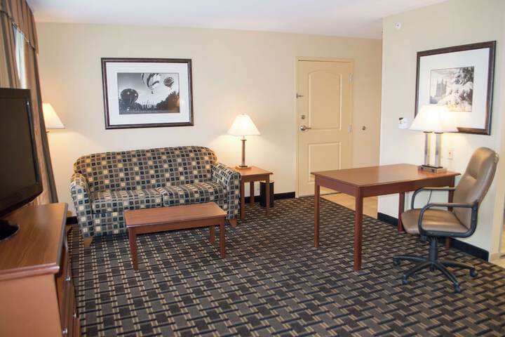 Hampton Inn & Suites Columbia at University