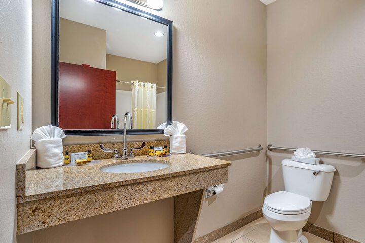 Best Western Plus Circle Inn