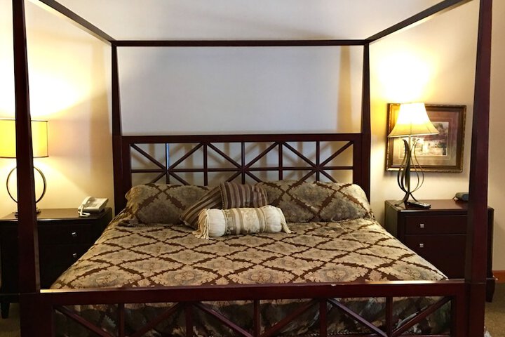 Room 5 of 30