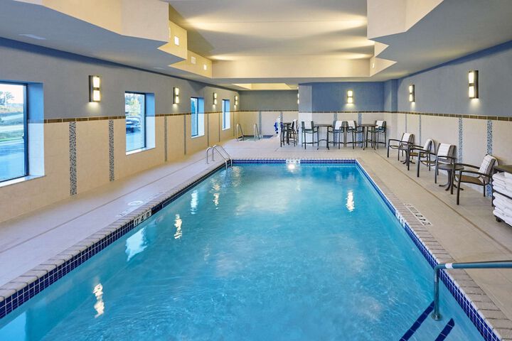 Hampton Inn & Suites Milwaukee / Franklin