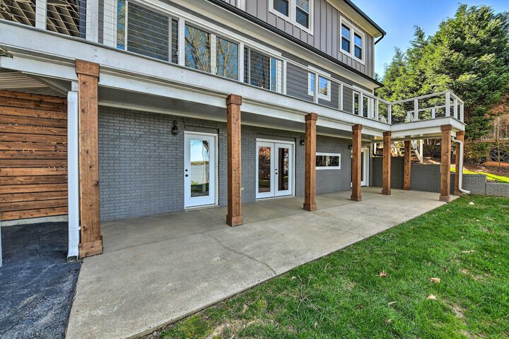 Riviera Paradise W / Private Dock! 4 Bedroom Home by RedAwning