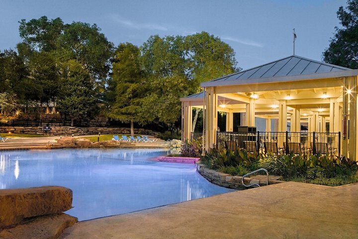 Pool 5 of 30