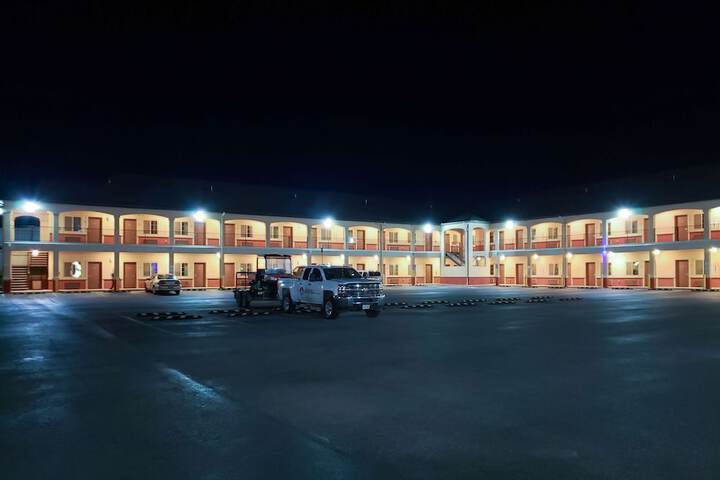Hotel 4 of 48