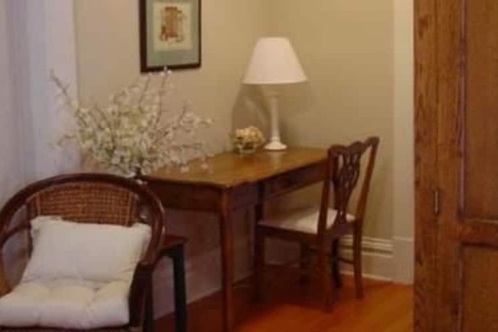 THE MCFARLAND INN
