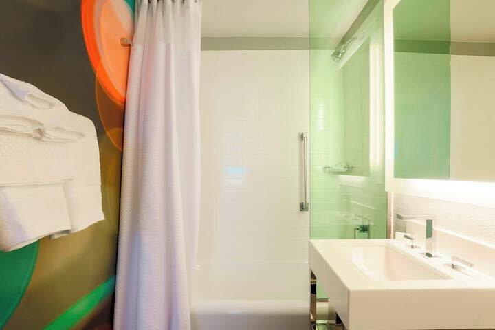 Room 21 of 31