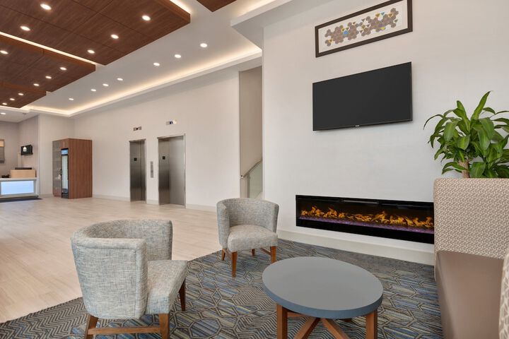 Hotel Interior 10 of 43