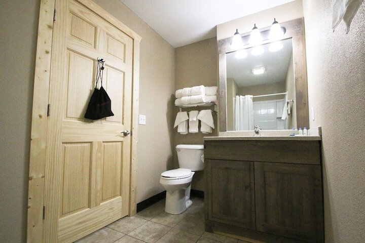 Woodside Dells Hotel & Suites
