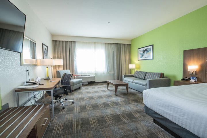 Room 44 of 73