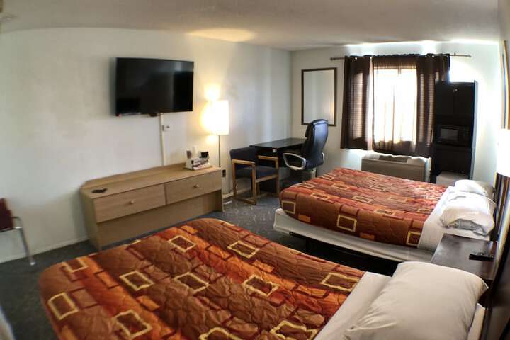 Room 33 of 154
