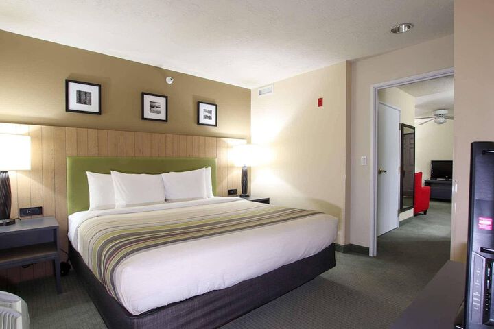 Country Inn & Suites by Radisson West Valley City, UT