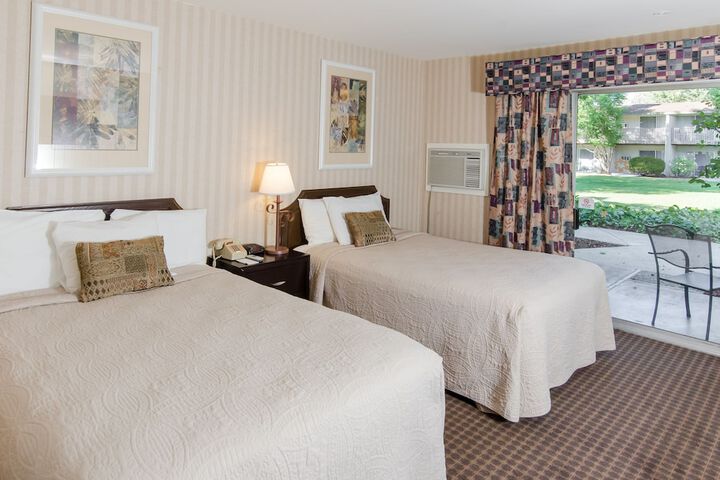 Los Gatos Lodge
