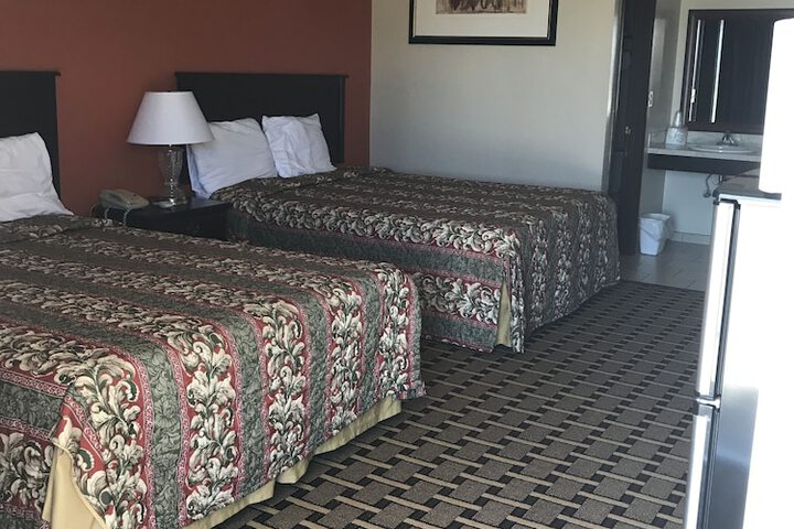 Room 10 of 24