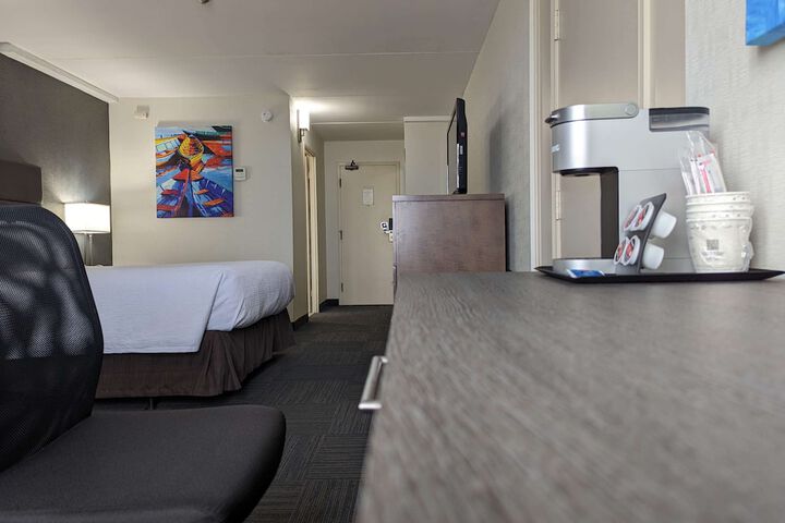 Room 27 of 53