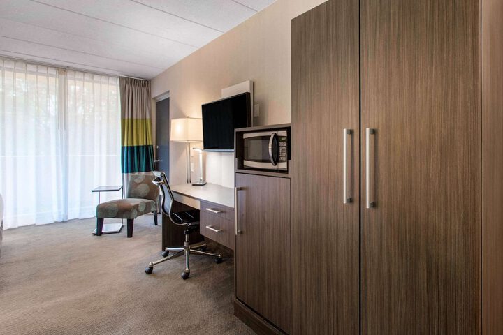 Room 18 of 43