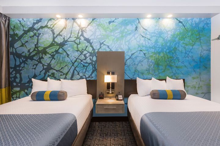 Room 17 of 22