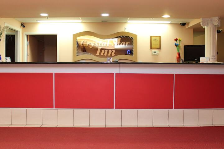 Crystal Star Inn Edmonton Airport
