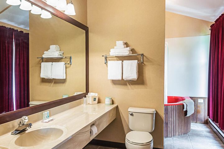 Quality Inn & Suites Frostburg - Cumberland